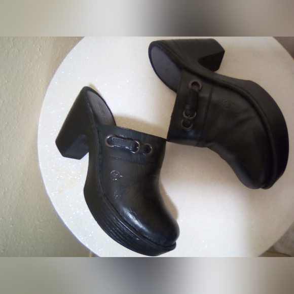 Born Black Leather Slip-On Loafers Classic Comfort - Picture 5 of 11